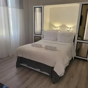2 Paisibles A Proche De 15 Mn, Monaco 20 Mn Et L'italie 30 Mn Et Aussi 2 Dans Le Meme Etablissement La Trinité